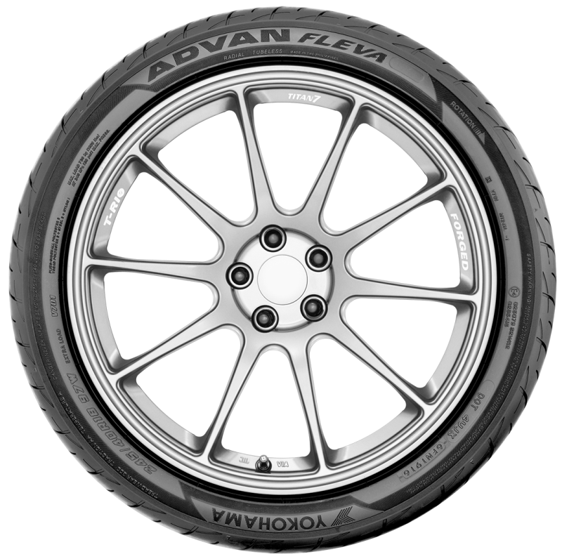 Yokohama Advan Fleva V701 Tire - 205/55R15 88V