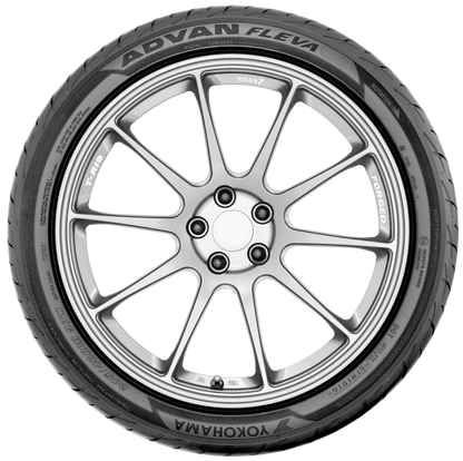 Yokohama Advan Fleva V701 Tire - 225/35R19 88W